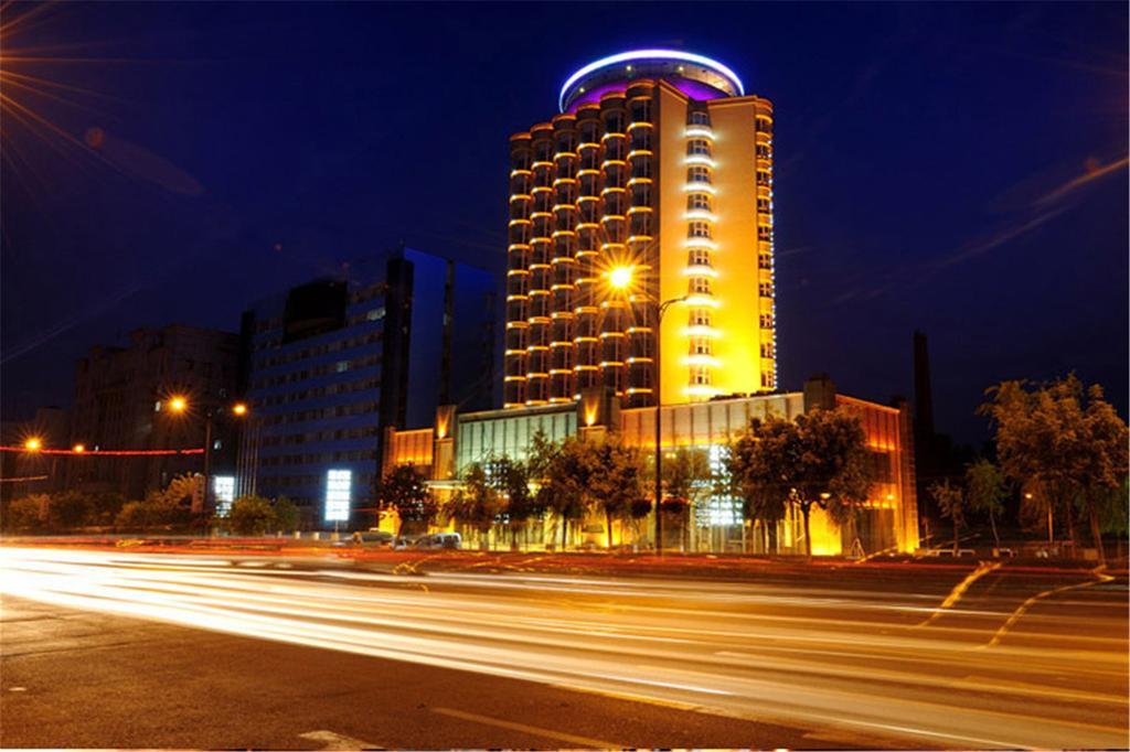 Changchun Hualida Hotel Экстерьер фото